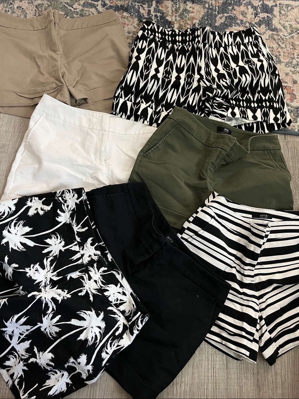 Apt 9. Shorts bundle of 7.